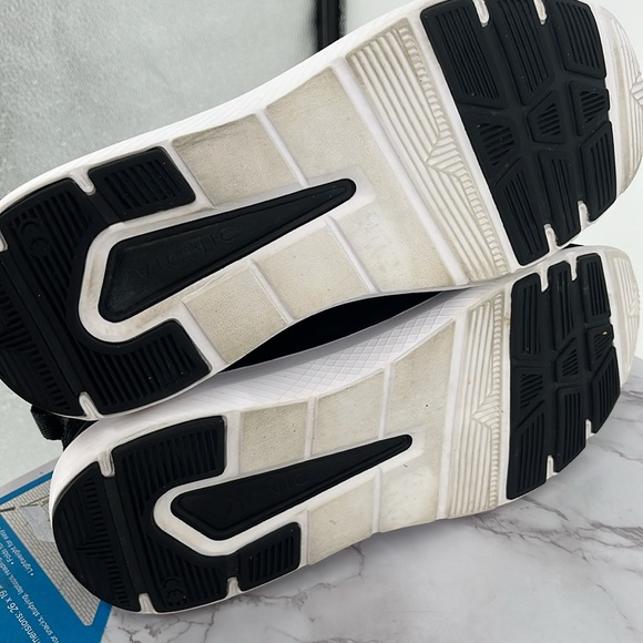 VIONIC Athena Lace Up Sneakers Black White Size 8.5 Casual Walking Support - Picture 4 of 8